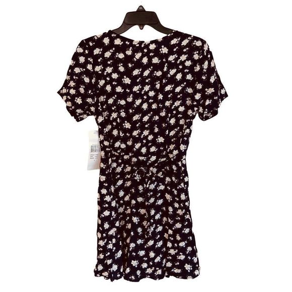 Studio 25 Vintage Ditsy Daisy Floral Hidden Romper NWT Navy Blue Size Small - Picture 2 of 6
